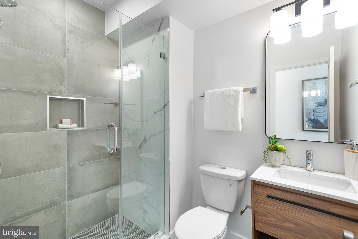 845 19TH ST NE #PH9, WASHINGTON, District Of Columbia 20002, 2 Bedrooms Bedrooms, ,2 BathroomsBathrooms,Residential,For sale,845 19TH ST NE #PH9,DCDC2200198 MLS # DCDC2200198