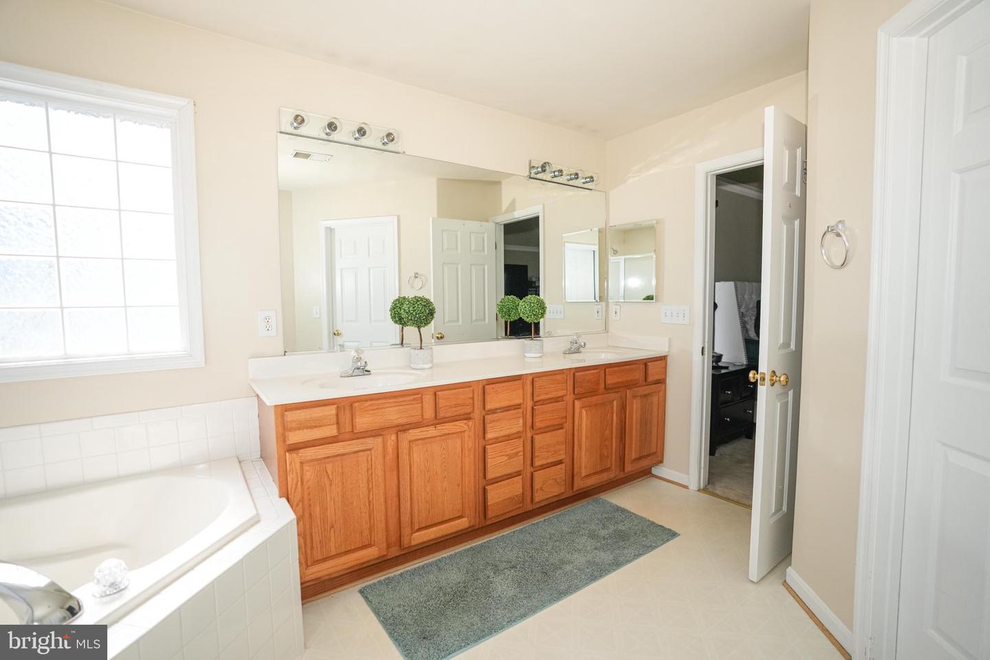 10825 SAMANTHA PL, FREDERICKSBURG, Virginia 22408, 4 Bedrooms Bedrooms, ,3 BathroomsBathrooms,Residential,For sale,10825 SAMANTHA PL,VASP2030292 MLS # VASP2030292