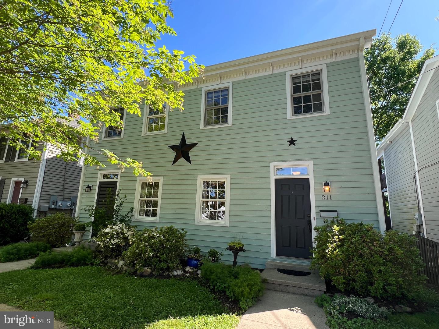 211 PRINCE EDWARD ST, FREDERICKSBURG, Virginia 22401, 3 Bedrooms Bedrooms, ,2 BathroomsBathrooms,Residential,For sale,211 PRINCE EDWARD ST,VAFB2008118 MLS # VAFB2008118