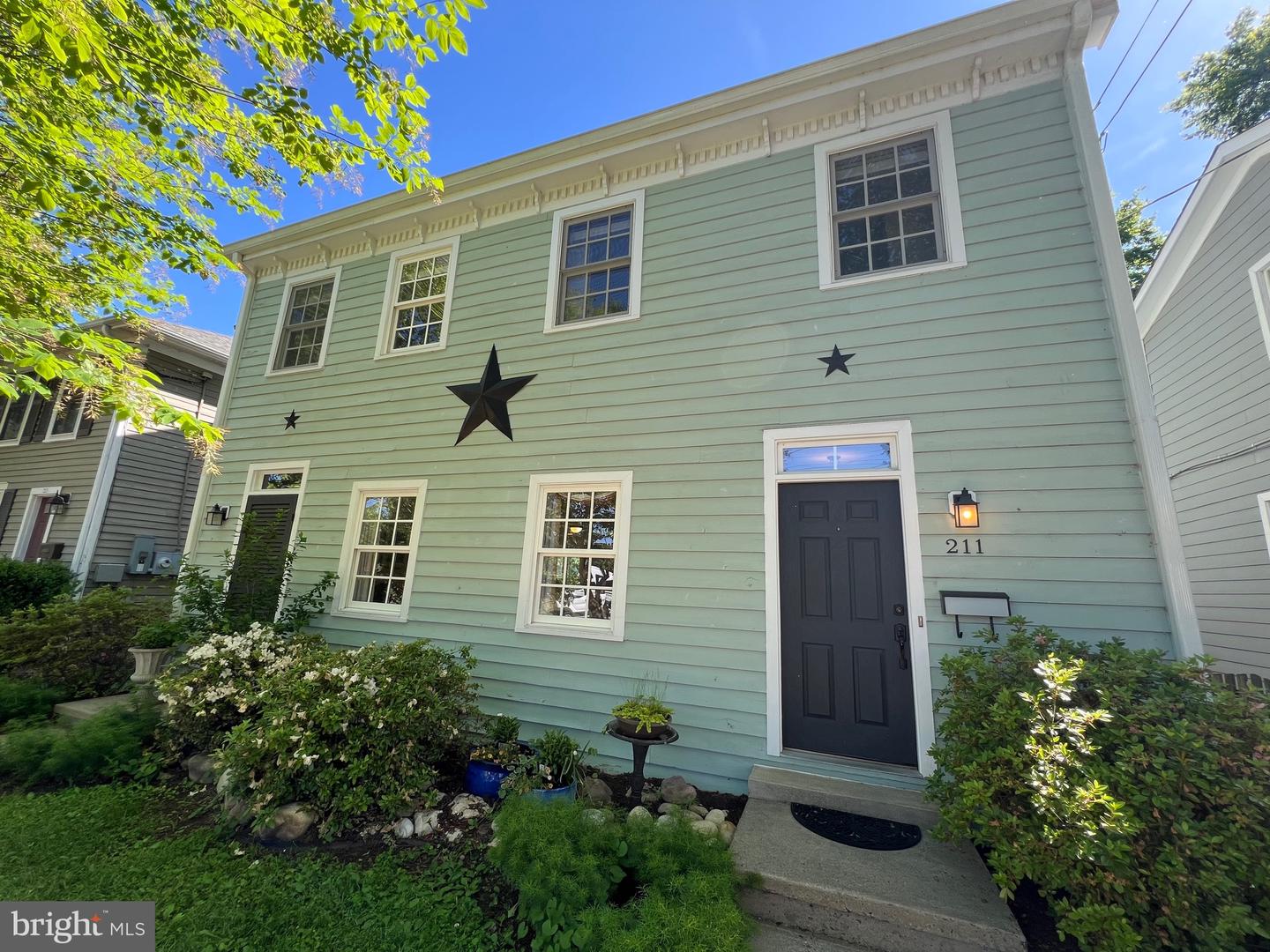 211 PRINCE EDWARD ST, FREDERICKSBURG, Virginia 22401, 3 Bedrooms Bedrooms, ,2 BathroomsBathrooms,Residential,For sale,211 PRINCE EDWARD ST,VAFB2008118 MLS # VAFB2008118