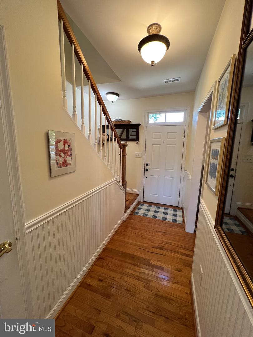 211 PRINCE EDWARD ST, FREDERICKSBURG, Virginia 22401, 3 Bedrooms Bedrooms, ,2 BathroomsBathrooms,Residential,For sale,211 PRINCE EDWARD ST,VAFB2008118 MLS # VAFB2008118