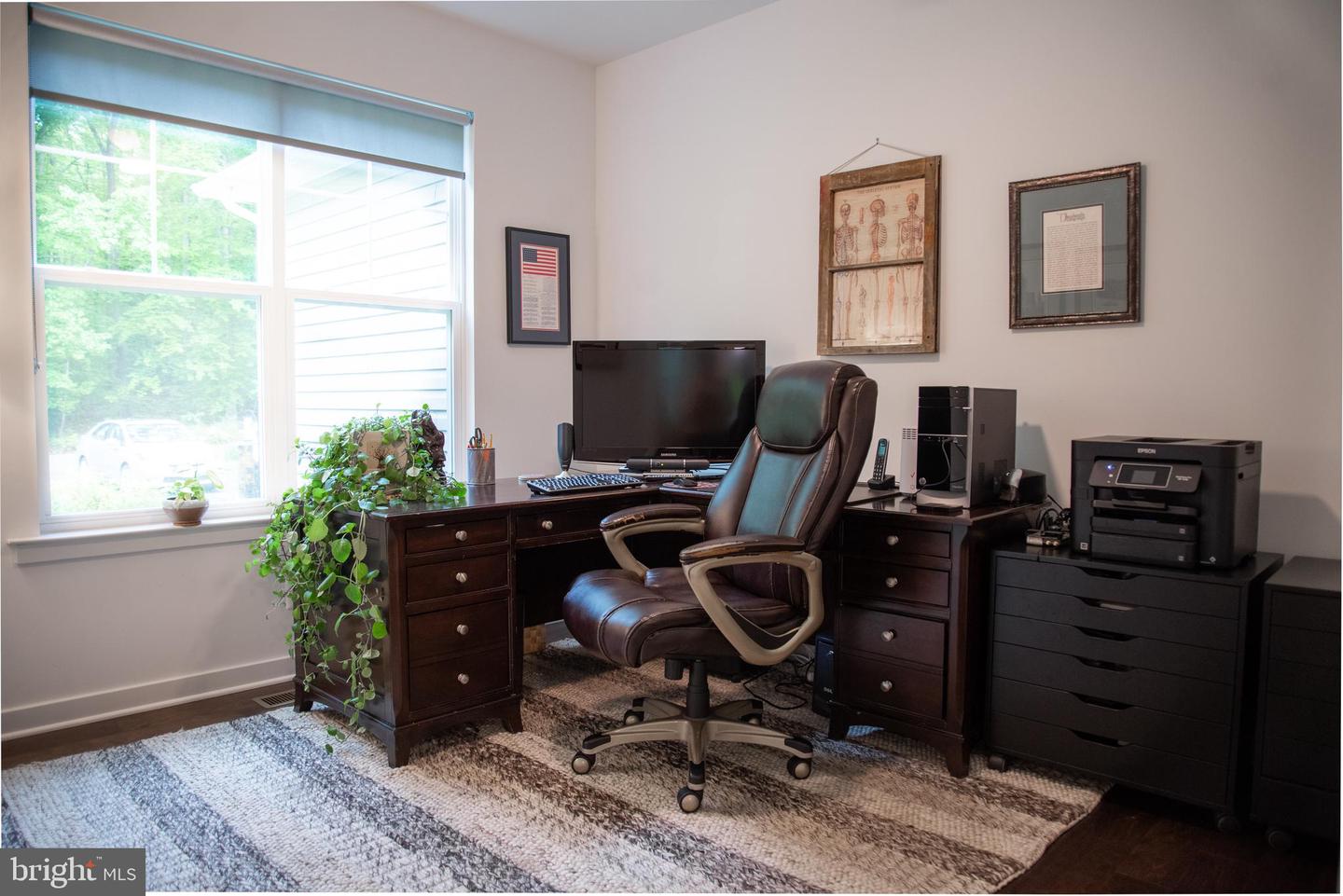 10815 LAKE SHORE LN, FREDERICKSBURG, Virginia 22407, 4 Bedrooms Bedrooms, ,3 BathroomsBathrooms,Residential,For sale,10815 LAKE SHORE LN,VASP2033048 MLS # VASP2033048