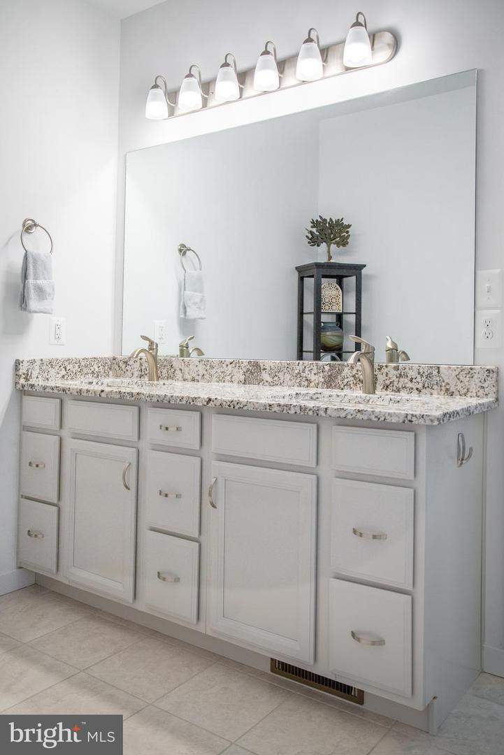 10815 LAKE SHORE LN, FREDERICKSBURG, Virginia 22407, 4 Bedrooms Bedrooms, ,3 BathroomsBathrooms,Residential,For sale,10815 LAKE SHORE LN,VASP2033048 MLS # VASP2033048