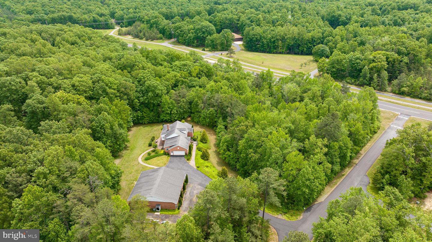10 PIPER PL, FREDERICKSBURG, Virginia 22405, 4 Bedrooms Bedrooms, 12 Rooms Rooms,3 BathroomsBathrooms,Residential,For sale,10 PIPER PL,VAST2038742 MLS # VAST2038742