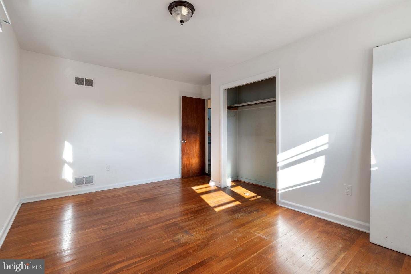 7629 HURON DR, GAINESVILLE, Virginia 20155, 4 Bedrooms Bedrooms, ,2 BathroomsBathrooms,Residential,For sale,7629 HURON DR,VAPW2090962 MLS # VAPW2090962