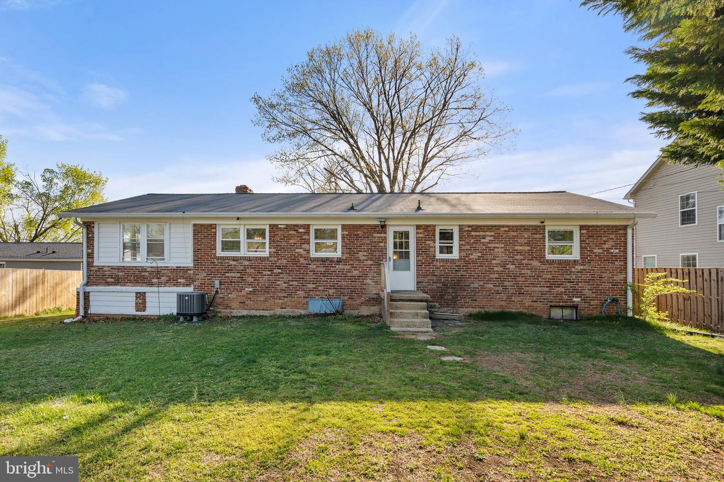 7629 HURON DR, GAINESVILLE, Virginia 20155, 4 Bedrooms Bedrooms, ,2 BathroomsBathrooms,Residential,For sale,7629 HURON DR,VAPW2090962 MLS # VAPW2090962