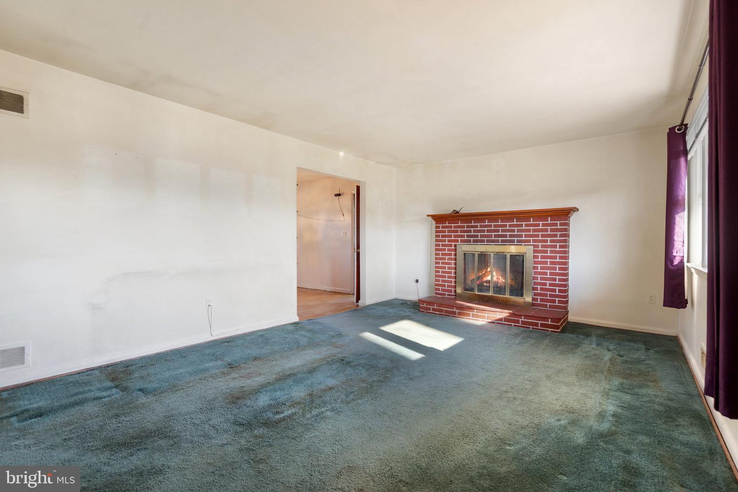 7629 HURON DR, GAINESVILLE, Virginia 20155, 4 Bedrooms Bedrooms, ,2 BathroomsBathrooms,Residential,For sale,7629 HURON DR,VAPW2090962 MLS # VAPW2090962