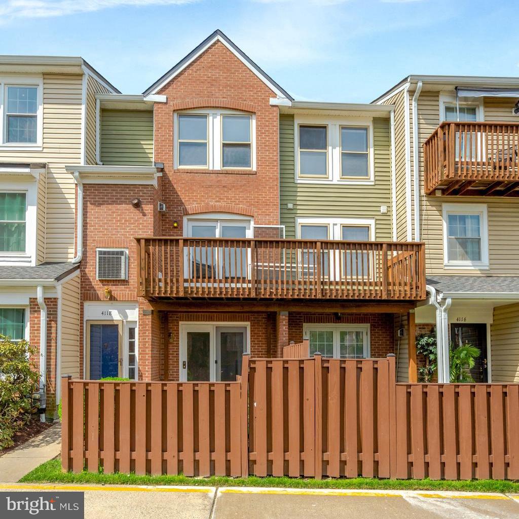 4118 CHURCHMAN WAY, WOODBRIDGE, Virginia 22192, 2 Bedrooms Bedrooms, ,2 BathroomsBathrooms,Residential,For sale,4118 CHURCHMAN WAY,VAPW2091974 MLS # VAPW2091974
