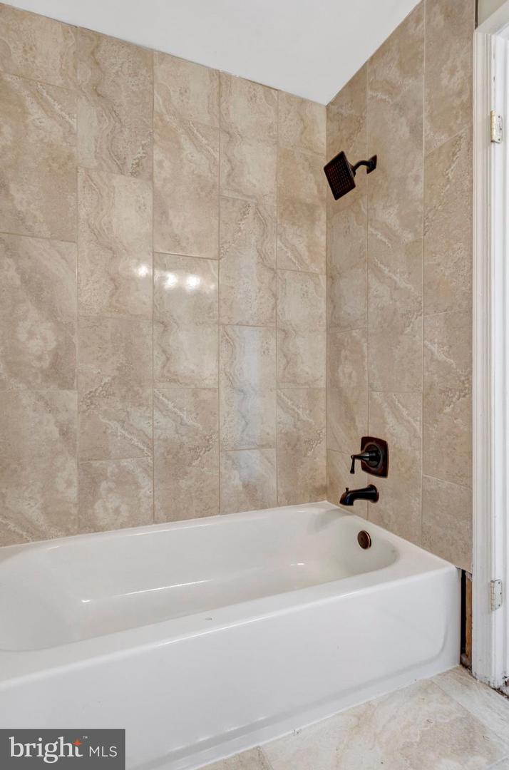 4118 CHURCHMAN WAY, WOODBRIDGE, Virginia 22192, 2 Bedrooms Bedrooms, ,2 BathroomsBathrooms,Residential,For sale,4118 CHURCHMAN WAY,VAPW2091974 MLS # VAPW2091974