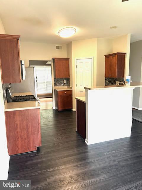 654 HOLLY CREST DR, CULPEPER, Virginia 22701, 4 Bedrooms Bedrooms, ,3 BathroomsBathrooms,Residential,For sale,654 HOLLY CREST DR,VACU2010332 MLS # VACU2010332