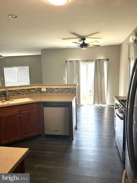654 HOLLY CREST DR, CULPEPER, Virginia 22701, 4 Bedrooms Bedrooms, ,3 BathroomsBathrooms,Residential,For sale,654 HOLLY CREST DR,VACU2010332 MLS # VACU2010332