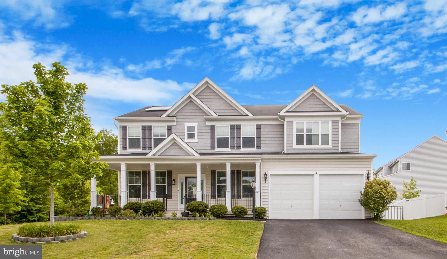 15916 AERIAL VIEW RD, WOODBRIDGE, Virginia 22193, 6 Bedrooms Bedrooms, ,5 BathroomsBathrooms,Residential,For sale,15916 AERIAL VIEW RD,VAPW2092518 MLS # VAPW2092518