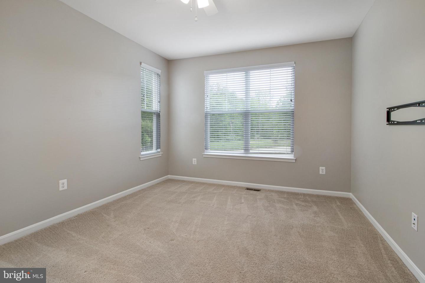15916 AERIAL VIEW RD, WOODBRIDGE, Virginia 22193, 6 Bedrooms Bedrooms, ,5 BathroomsBathrooms,Residential,For sale,15916 AERIAL VIEW RD,VAPW2092518 MLS # VAPW2092518