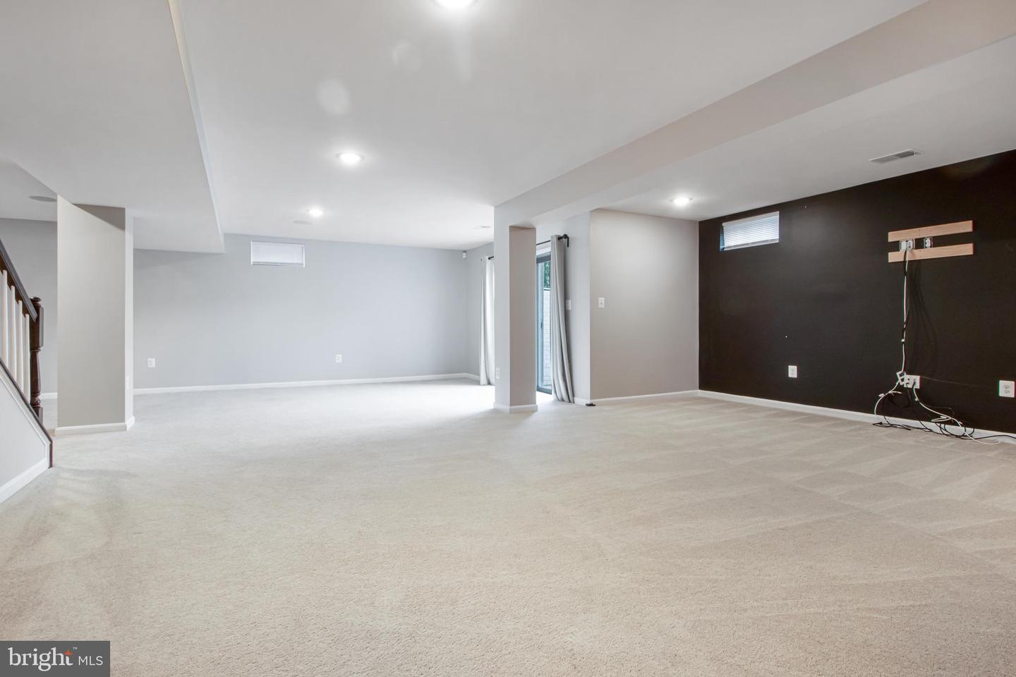 15916 AERIAL VIEW RD, WOODBRIDGE, Virginia 22193, 6 Bedrooms Bedrooms, ,5 BathroomsBathrooms,Residential,For sale,15916 AERIAL VIEW RD,VAPW2092518 MLS # VAPW2092518