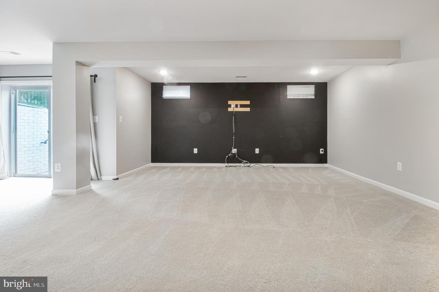 15916 AERIAL VIEW RD, WOODBRIDGE, Virginia 22193, 6 Bedrooms Bedrooms, ,5 BathroomsBathrooms,Residential,For sale,15916 AERIAL VIEW RD,VAPW2092518 MLS # VAPW2092518