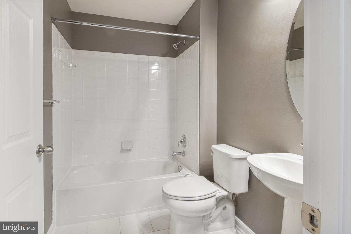 15916 AERIAL VIEW RD, WOODBRIDGE, Virginia 22193, 6 Bedrooms Bedrooms, ,5 BathroomsBathrooms,Residential,For sale,15916 AERIAL VIEW RD,VAPW2092518 MLS # VAPW2092518