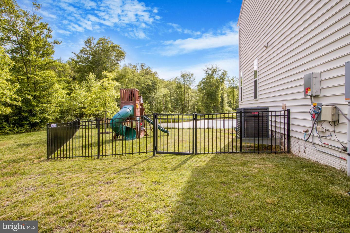 15916 AERIAL VIEW RD, WOODBRIDGE, Virginia 22193, 6 Bedrooms Bedrooms, ,5 BathroomsBathrooms,Residential,For sale,15916 AERIAL VIEW RD,VAPW2092518 MLS # VAPW2092518