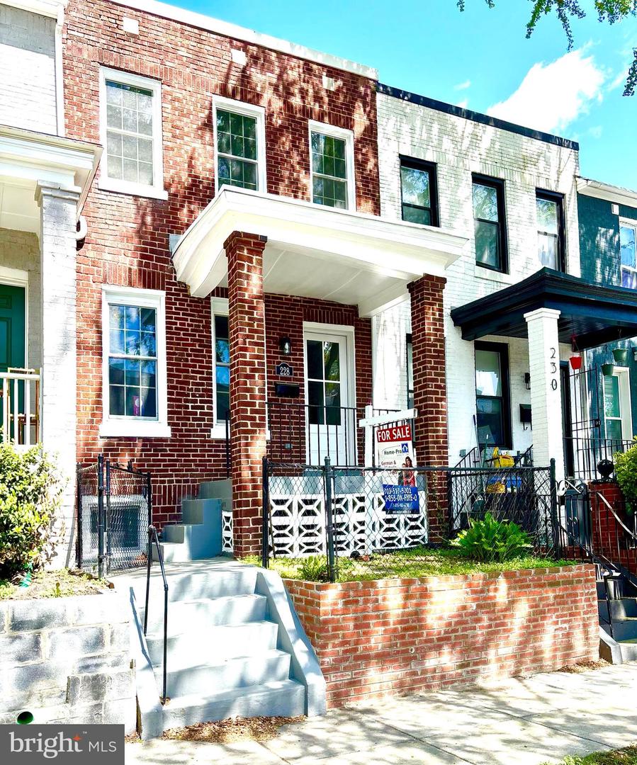 228 CROMWELL TER NE, WASHINGTON, District Of Columbia 20002, 4 Bedrooms Bedrooms, ,3 BathroomsBathrooms,Residential,For sale,228 CROMWELL TER NE,DCDC2196722 MLS # DCDC2196722