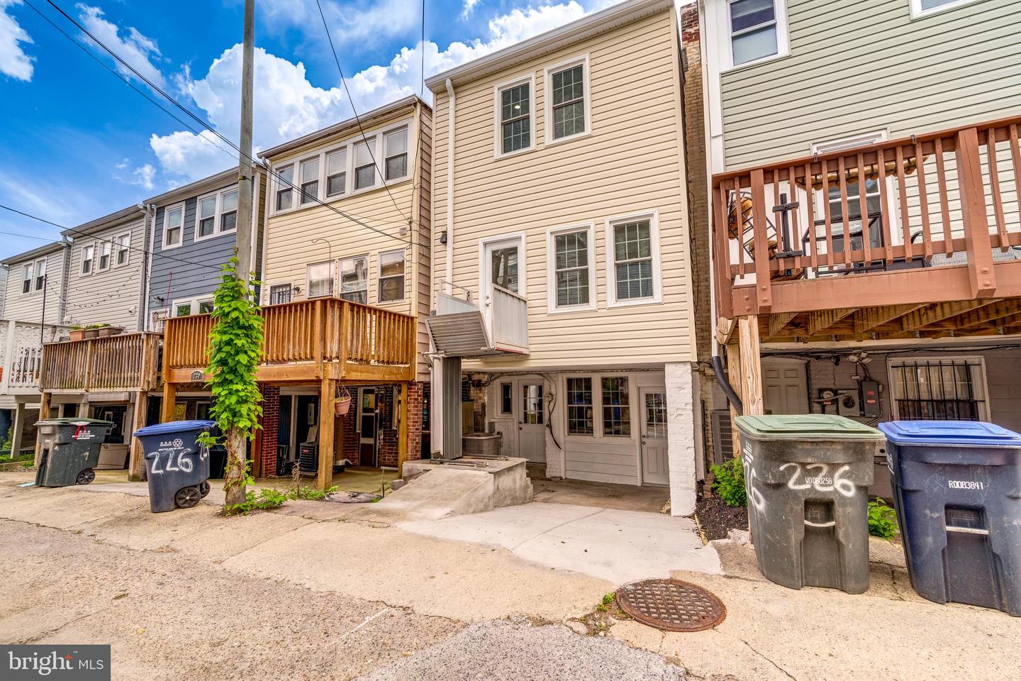 228 CROMWELL TER NE, WASHINGTON, District Of Columbia 20002, 4 Bedrooms Bedrooms, ,3 BathroomsBathrooms,Residential,For sale,228 CROMWELL TER NE,DCDC2196722 MLS # DCDC2196722