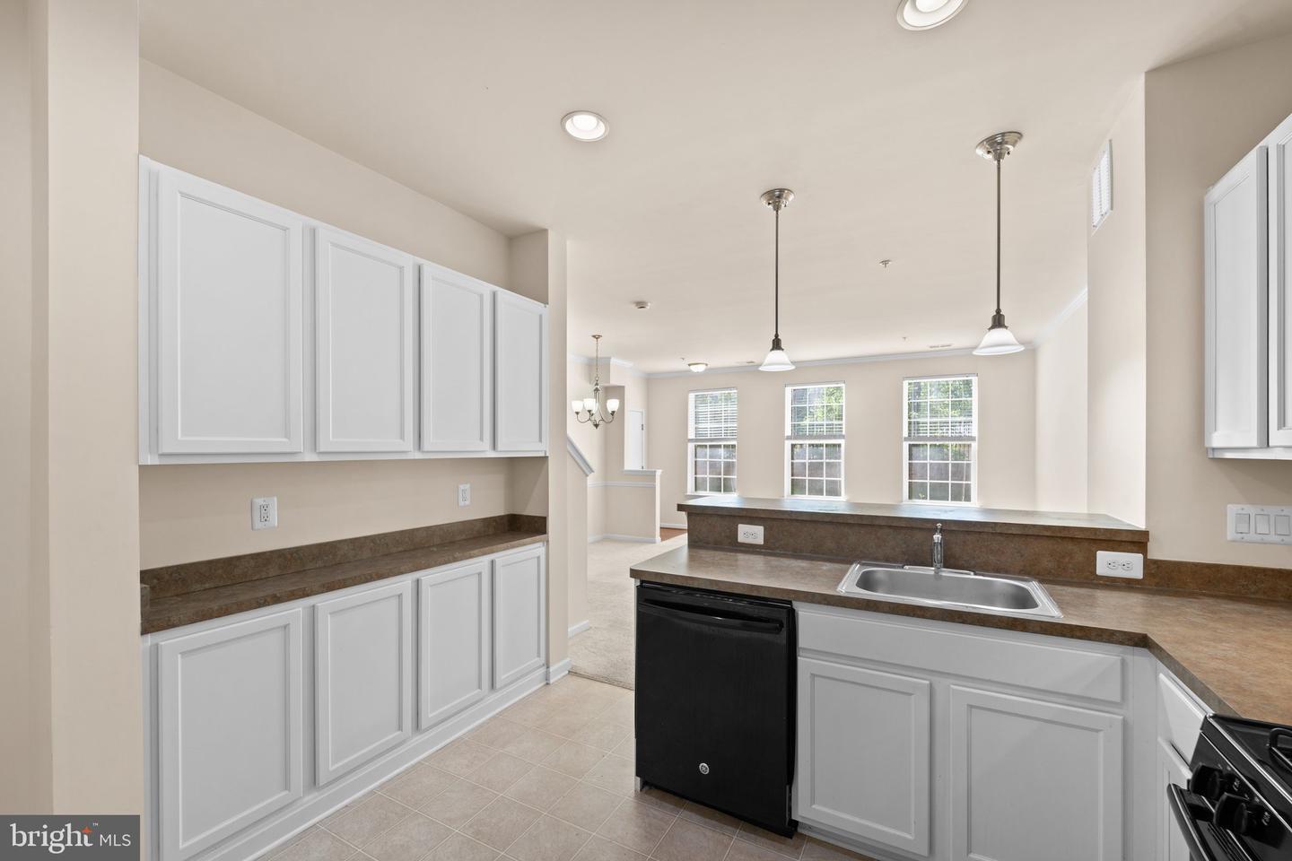 4820 DANE RIDGE CIR, WOODBRIDGE, Virginia 22193, 3 Bedrooms Bedrooms, ,2 BathroomsBathrooms,Residential,For sale,4820 DANE RIDGE CIR,VAPW2092636 MLS # VAPW2092636
