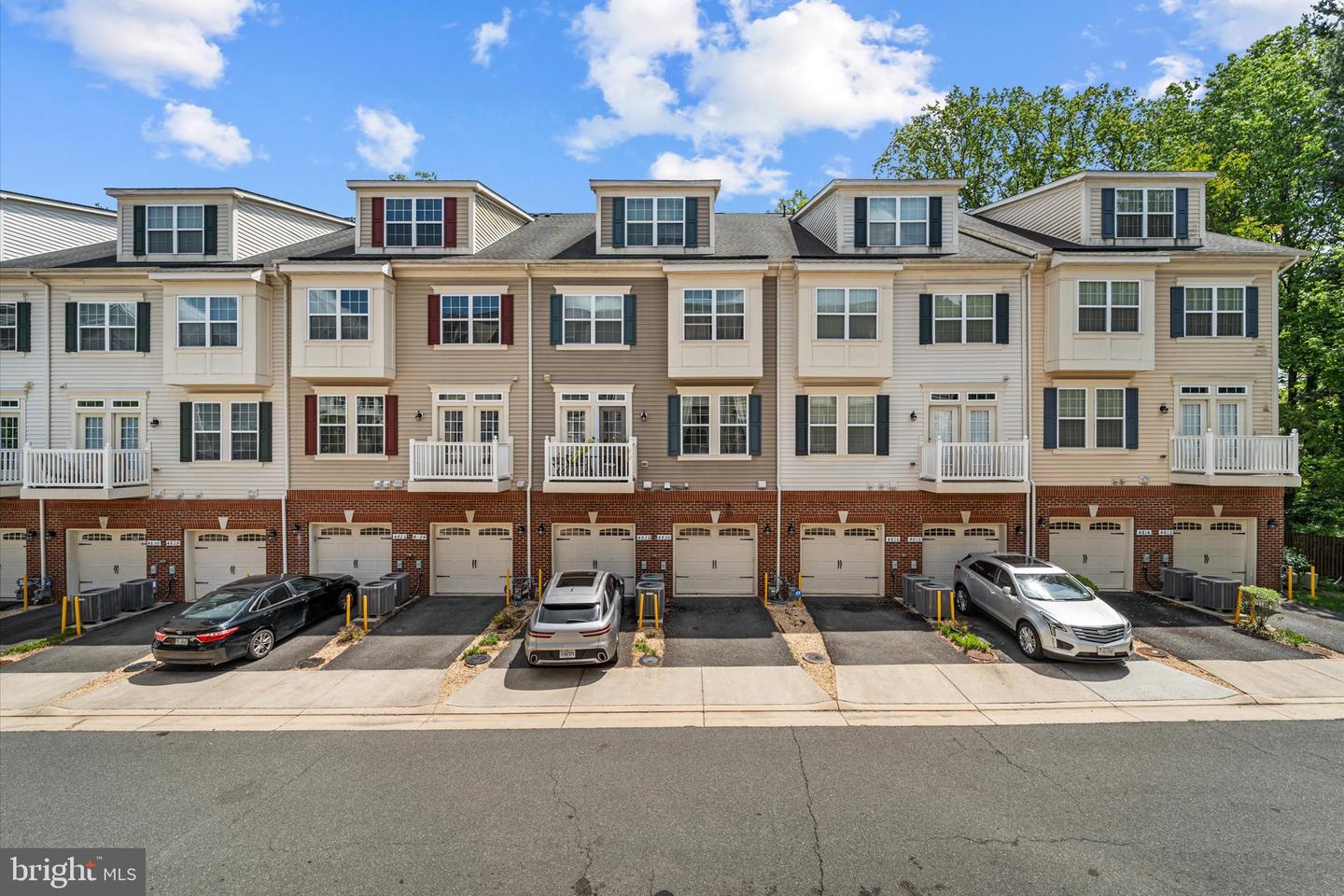 4820 DANE RIDGE CIR, WOODBRIDGE, Virginia 22193, 3 Bedrooms Bedrooms, ,2 BathroomsBathrooms,Residential,For sale,4820 DANE RIDGE CIR,VAPW2092636 MLS # VAPW2092636