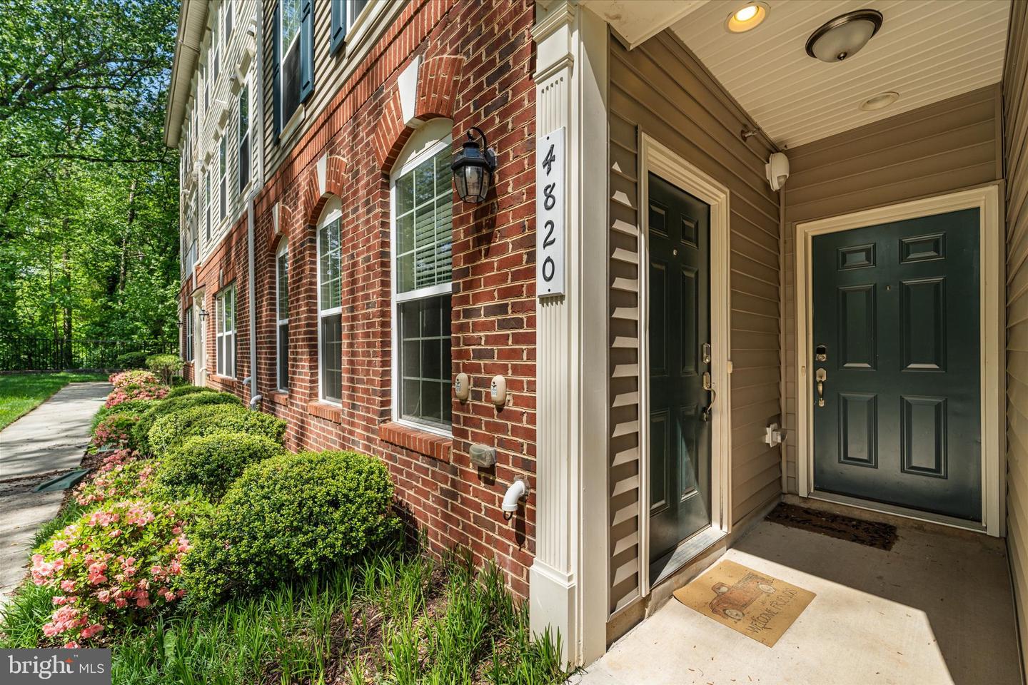 4820 DANE RIDGE CIR, WOODBRIDGE, Virginia 22193, 3 Bedrooms Bedrooms, ,2 BathroomsBathrooms,Residential,For sale,4820 DANE RIDGE CIR,VAPW2092636 MLS # VAPW2092636