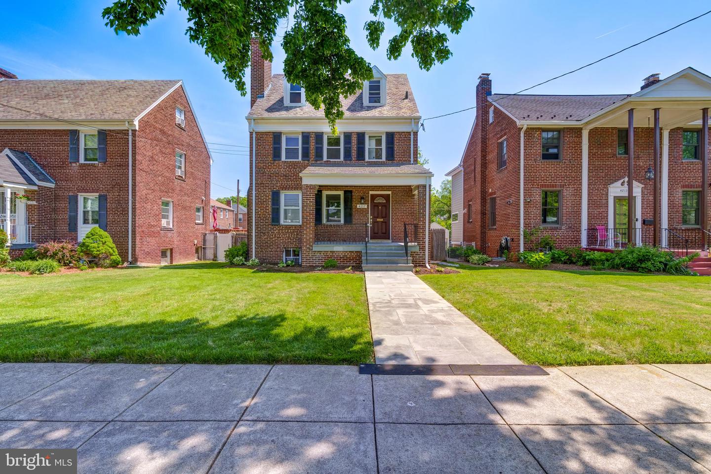 4217 20TH ST NE, WASHINGTON, District Of Columbia 20018, 5 Bedrooms Bedrooms, ,3 BathroomsBathrooms,Residential,For sale,4217 20TH ST NE,DCDC2199226 MLS # DCDC2199226