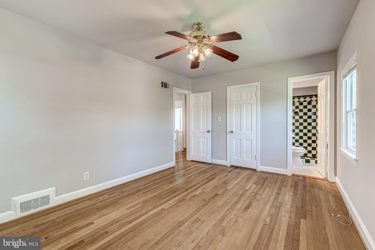 4217 20TH ST NE, WASHINGTON, District Of Columbia 20018, 5 Bedrooms Bedrooms, ,3 BathroomsBathrooms,Residential,For sale,4217 20TH ST NE,DCDC2199226 MLS # DCDC2199226