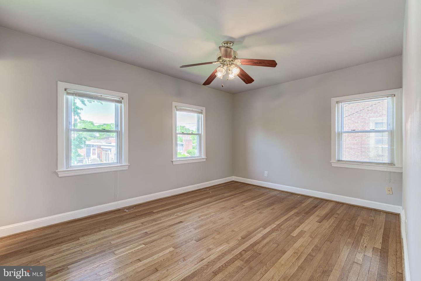 4217 20TH ST NE, WASHINGTON, District Of Columbia 20018, 5 Bedrooms Bedrooms, ,3 BathroomsBathrooms,Residential,For sale,4217 20TH ST NE,DCDC2199226 MLS # DCDC2199226
