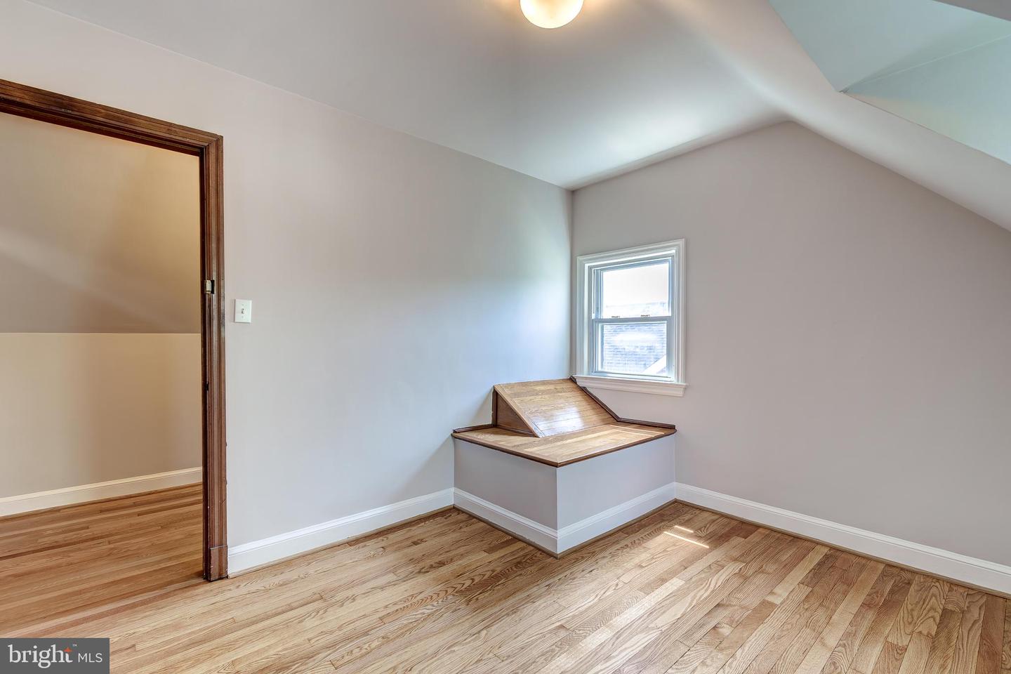 4217 20TH ST NE, WASHINGTON, District Of Columbia 20018, 5 Bedrooms Bedrooms, ,3 BathroomsBathrooms,Residential,For sale,4217 20TH ST NE,DCDC2199226 MLS # DCDC2199226
