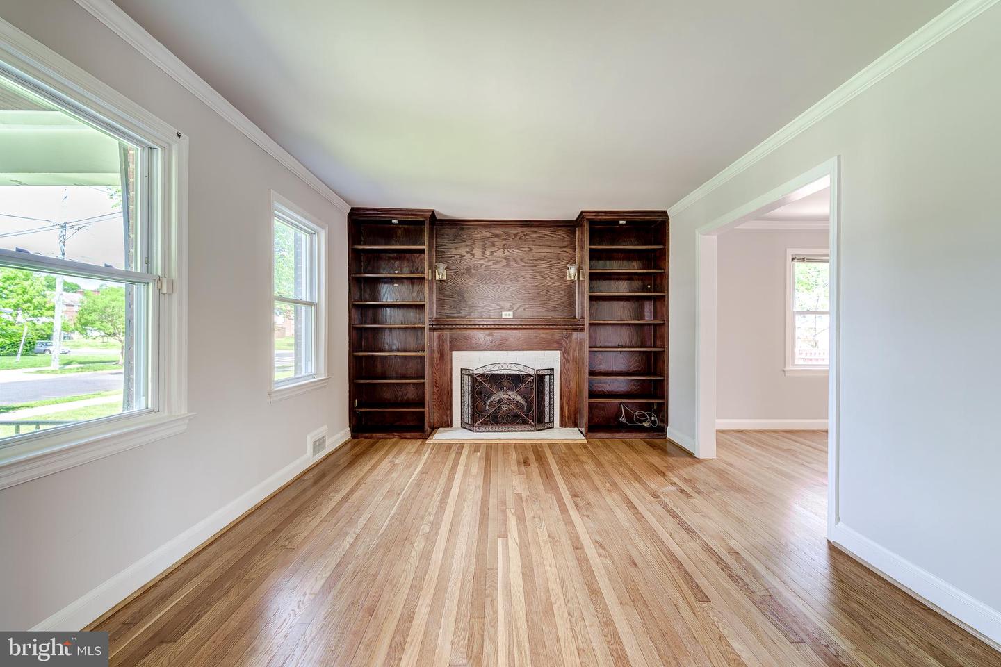 4217 20TH ST NE, WASHINGTON, District Of Columbia 20018, 5 Bedrooms Bedrooms, ,3 BathroomsBathrooms,Residential,For sale,4217 20TH ST NE,DCDC2199226 MLS # DCDC2199226