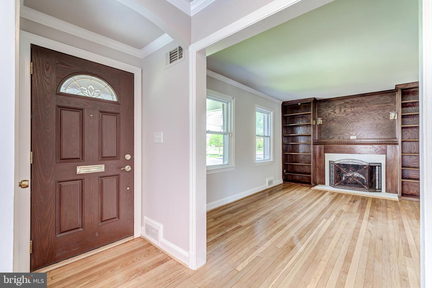 4217 20TH ST NE, WASHINGTON, District Of Columbia 20018, 5 Bedrooms Bedrooms, ,3 BathroomsBathrooms,Residential,For sale,4217 20TH ST NE,DCDC2199226 MLS # DCDC2199226