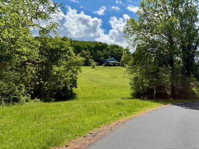 101 BROOKWOOD RD, STAUNTON, Virginia 24401, 2 Bedrooms Bedrooms, ,2 BathroomsBathrooms,Residential,101 BROOKWOOD RD,664413 MLS # 664413