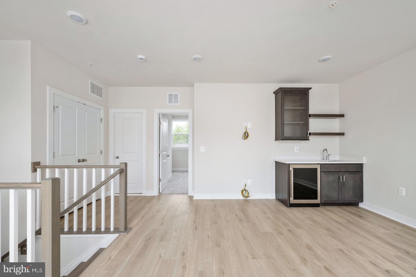 10584 RED OAK ST, FAIRFAX, Virginia 22030, 4 Bedrooms Bedrooms, ,4 BathroomsBathrooms,Residential,For sale,10584 RED OAK ST,VAFC2006302 MLS # VAFC2006302