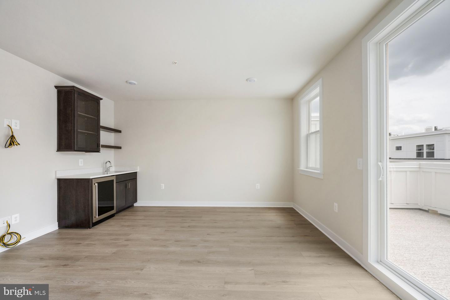 10584 RED OAK ST, FAIRFAX, Virginia 22030, 4 Bedrooms Bedrooms, ,4 BathroomsBathrooms,Residential,For sale,10584 RED OAK ST,VAFC2006302 MLS # VAFC2006302