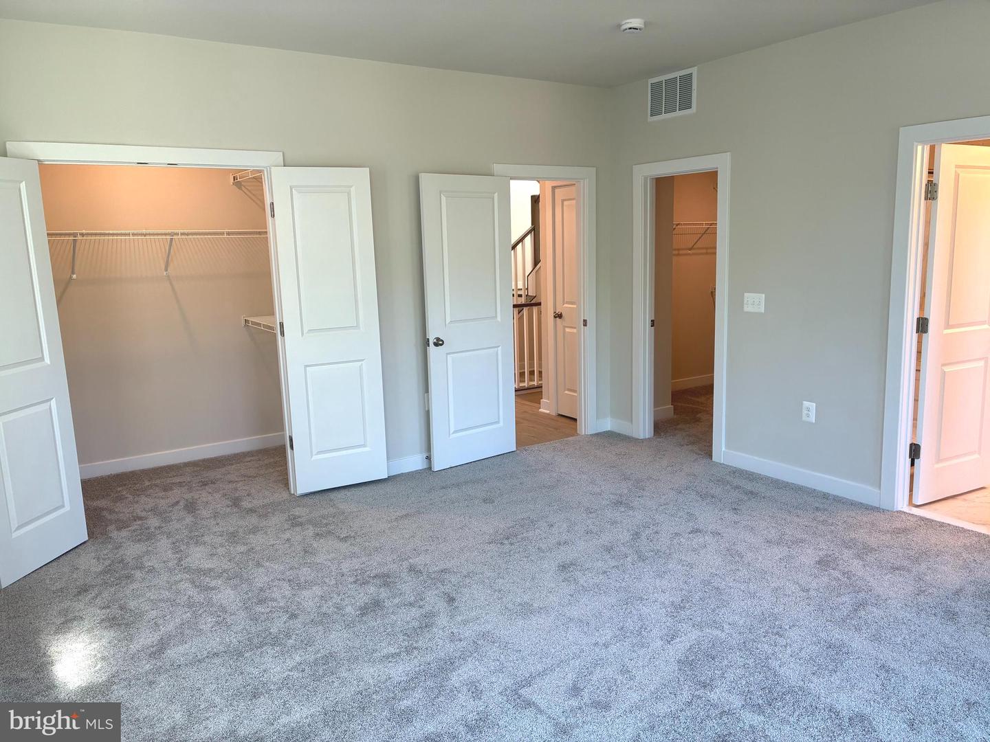 10584 RED OAK ST, FAIRFAX, Virginia 22030, 4 Bedrooms Bedrooms, ,4 BathroomsBathrooms,Residential,For sale,10584 RED OAK ST,VAFC2006302 MLS # VAFC2006302