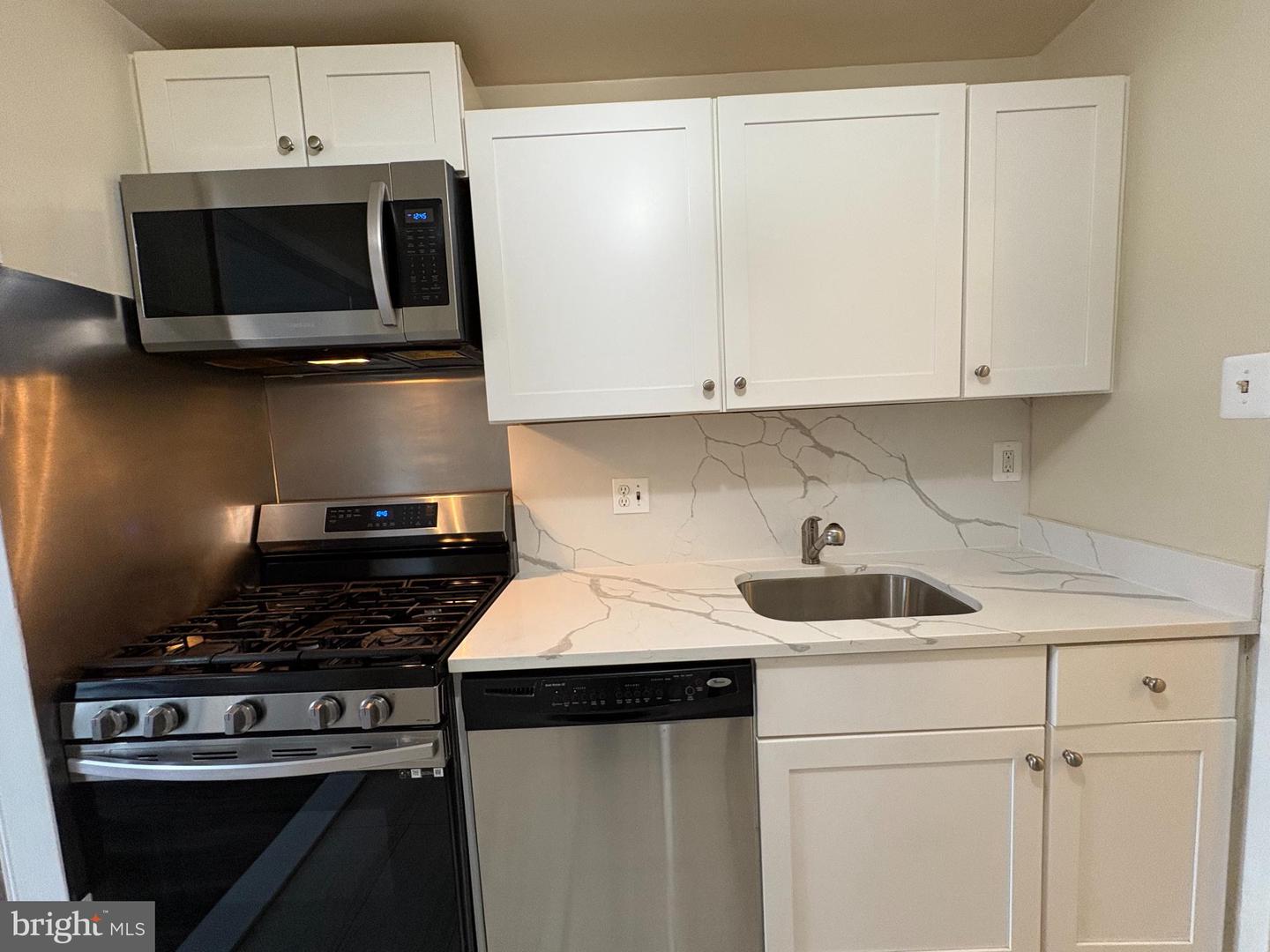 3100 MANCHESTER ST #423, FALLS CHURCH, Virginia 22044, 1 Bedroom Bedrooms, ,1 BathroomBathrooms,Residential,For sale,3100 MANCHESTER ST #423,VAFX2240284 MLS # VAFX2240284