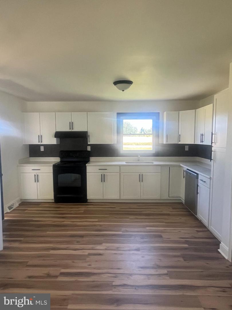 1807 CALVARY CHURCH RD, WARSAW, Virginia 22572, 3 Bedrooms Bedrooms, ,2 BathroomsBathrooms,Residential,For sale,1807 CALVARY CHURCH RD,VARV2000502 MLS # VARV2000502