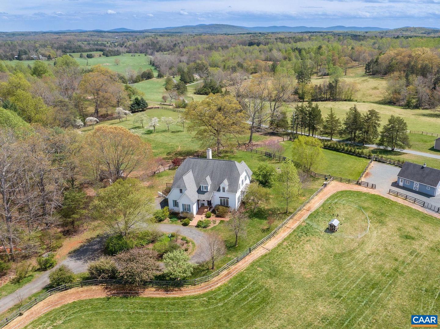 1074 SIMMONS GAP RD, DYKE, Virginia 22935, 4 Bedrooms Bedrooms, ,3 BathroomsBathrooms,Residential,For sale,1074 SIMMONS GAP RD,657379 MLS # 657379