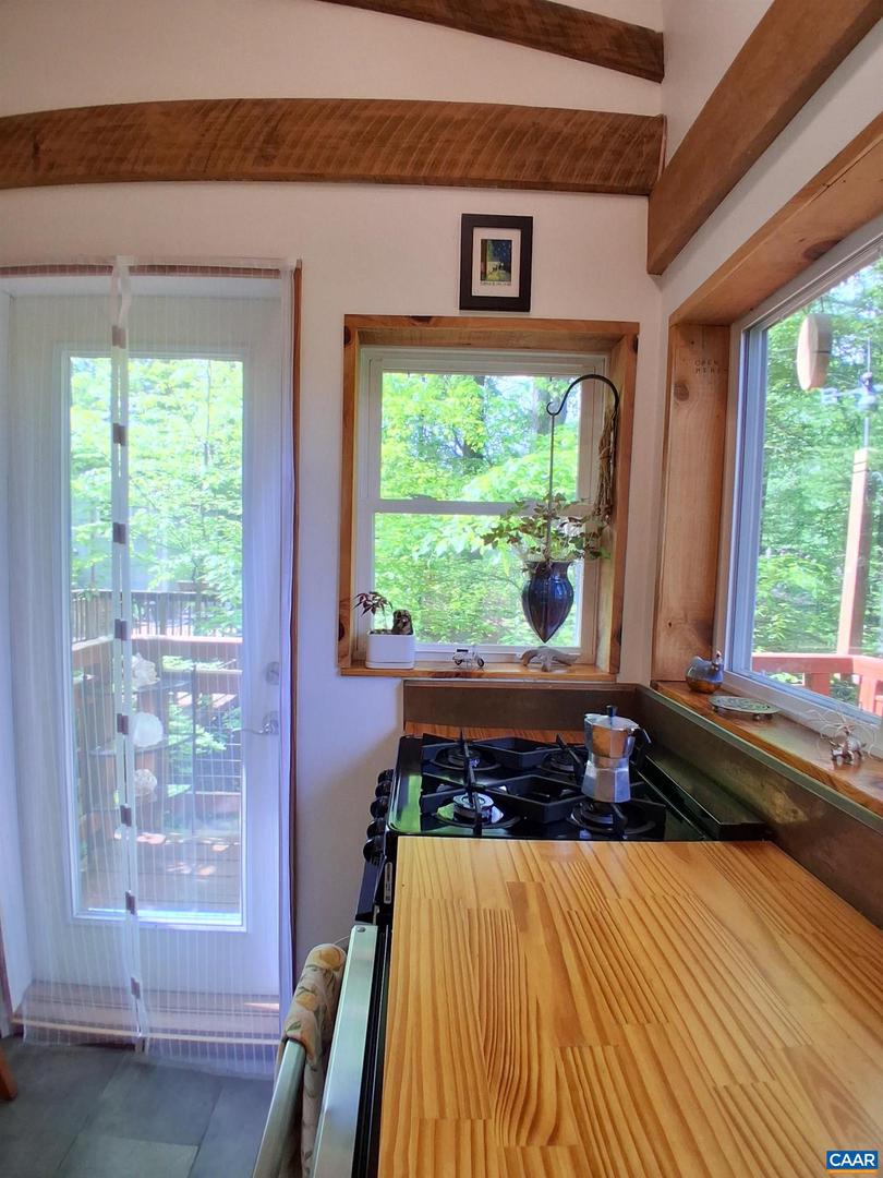 621 HARRIS RD, CHARLOTTESVILLE, Virginia 22902, 4 Bedrooms Bedrooms, ,4 BathroomsBathrooms,Residential,For sale,621 HARRIS RD,664329 MLS # 664329