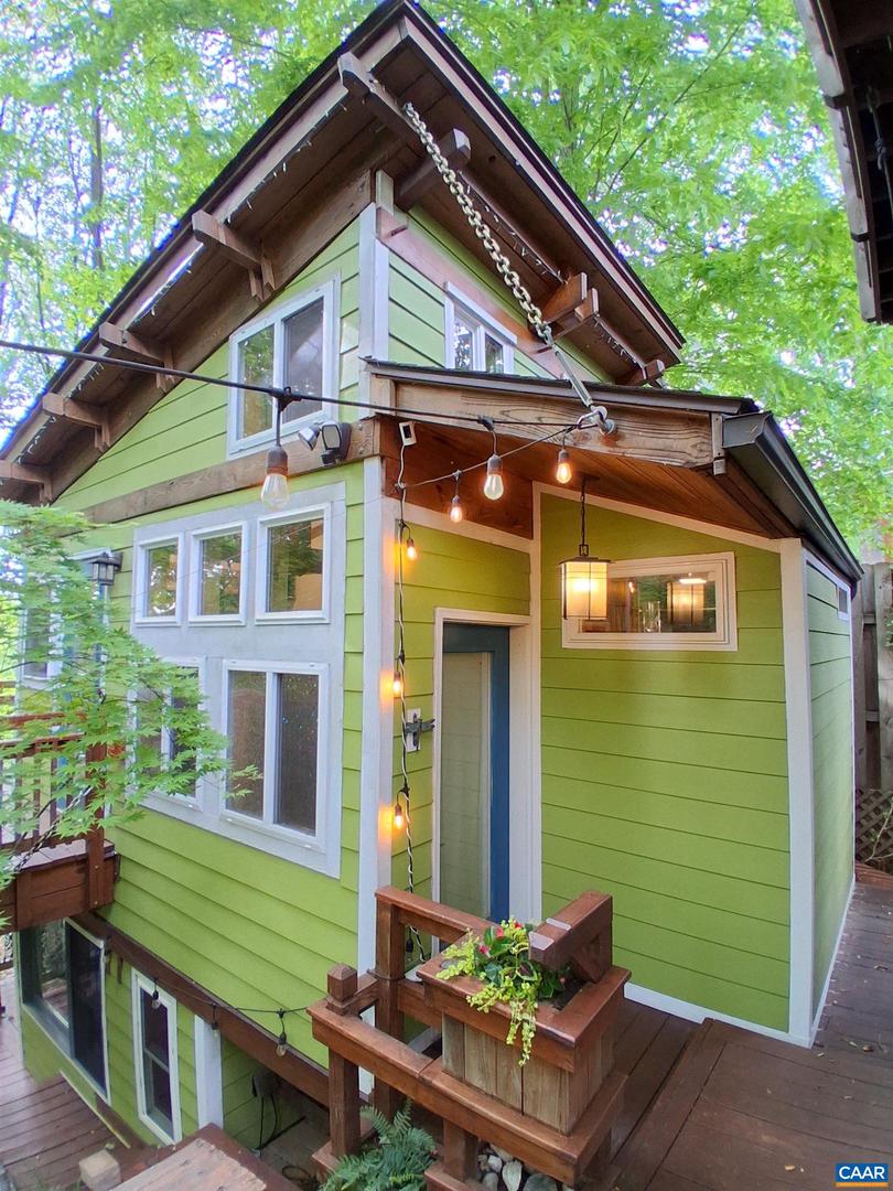 621 HARRIS RD, CHARLOTTESVILLE, Virginia 22902, 4 Bedrooms Bedrooms, ,4 BathroomsBathrooms,Residential,For sale,621 HARRIS RD,664329 MLS # 664329