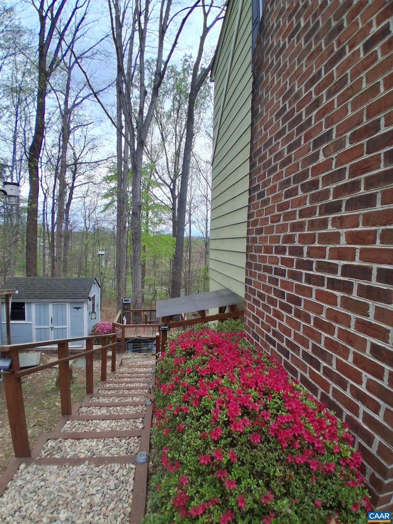 621 HARRIS RD, CHARLOTTESVILLE, Virginia 22902, 4 Bedrooms Bedrooms, ,4 BathroomsBathrooms,Residential,For sale,621 HARRIS RD,664329 MLS # 664329