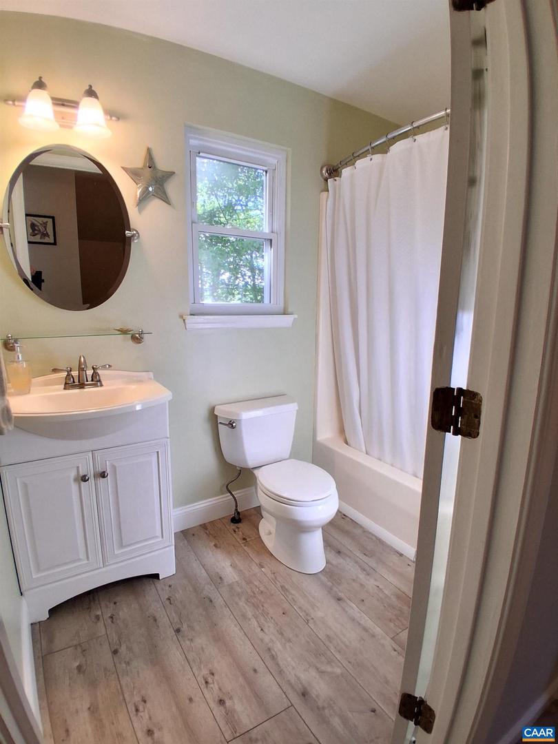 621 HARRIS RD, CHARLOTTESVILLE, Virginia 22902, 4 Bedrooms Bedrooms, ,4 BathroomsBathrooms,Residential,For sale,621 HARRIS RD,664329 MLS # 664329