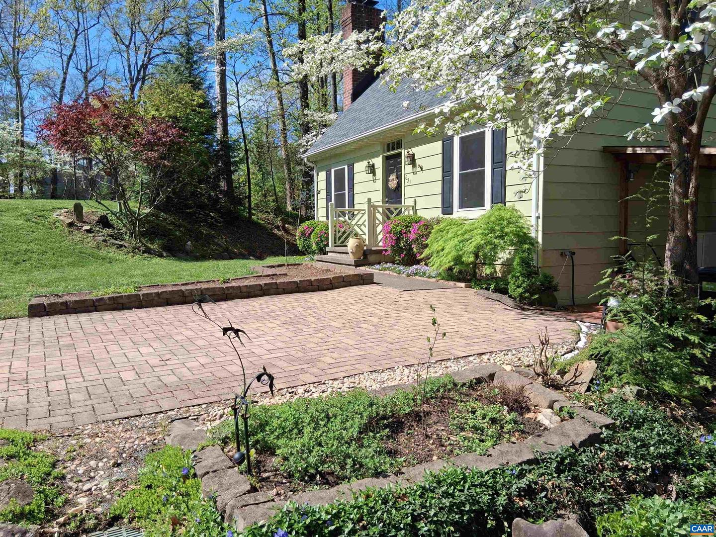 621 HARRIS RD, CHARLOTTESVILLE, Virginia 22902, 4 Bedrooms Bedrooms, ,4 BathroomsBathrooms,Residential,For sale,621 HARRIS RD,664329 MLS # 664329