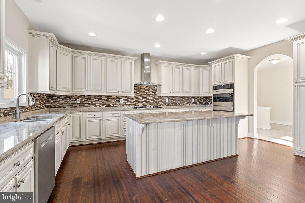 11423 BLUFFS RDG, SPOTSYLVANIA, Virginia 22551, 5 Bedrooms Bedrooms, ,4 BathroomsBathrooms,Residential,11423 BLUFFS RDG,VASP2031732 MLS # VASP2031732