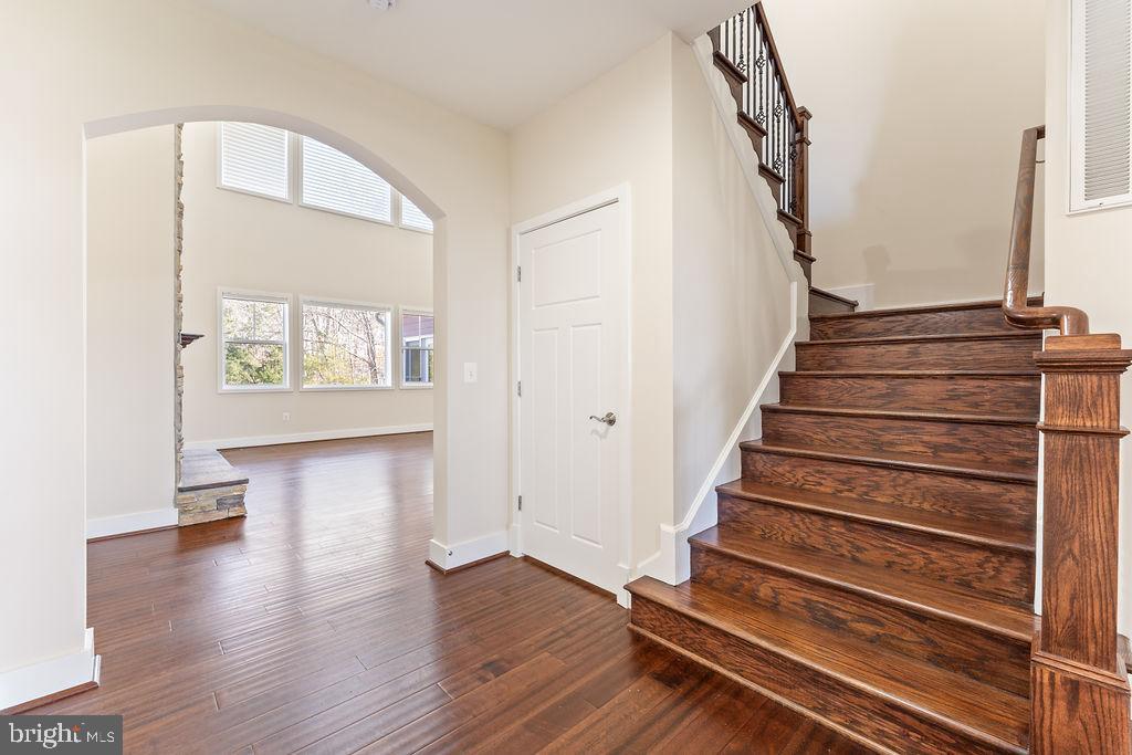 11423 BLUFFS RDG, SPOTSYLVANIA, Virginia 22551, 5 Bedrooms Bedrooms, ,4 BathroomsBathrooms,Residential,11423 BLUFFS RDG,VASP2031732 MLS # VASP2031732