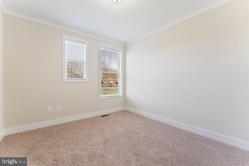 11423 BLUFFS RDG, SPOTSYLVANIA, Virginia 22551, 5 Bedrooms Bedrooms, ,4 BathroomsBathrooms,Residential,11423 BLUFFS RDG,VASP2031732 MLS # VASP2031732