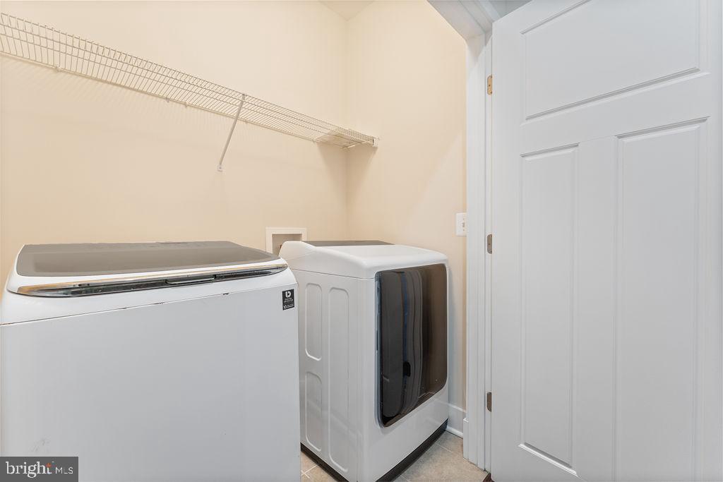 11423 BLUFFS RDG, SPOTSYLVANIA, Virginia 22551, 5 Bedrooms Bedrooms, ,4 BathroomsBathrooms,Residential,11423 BLUFFS RDG,VASP2031732 MLS # VASP2031732