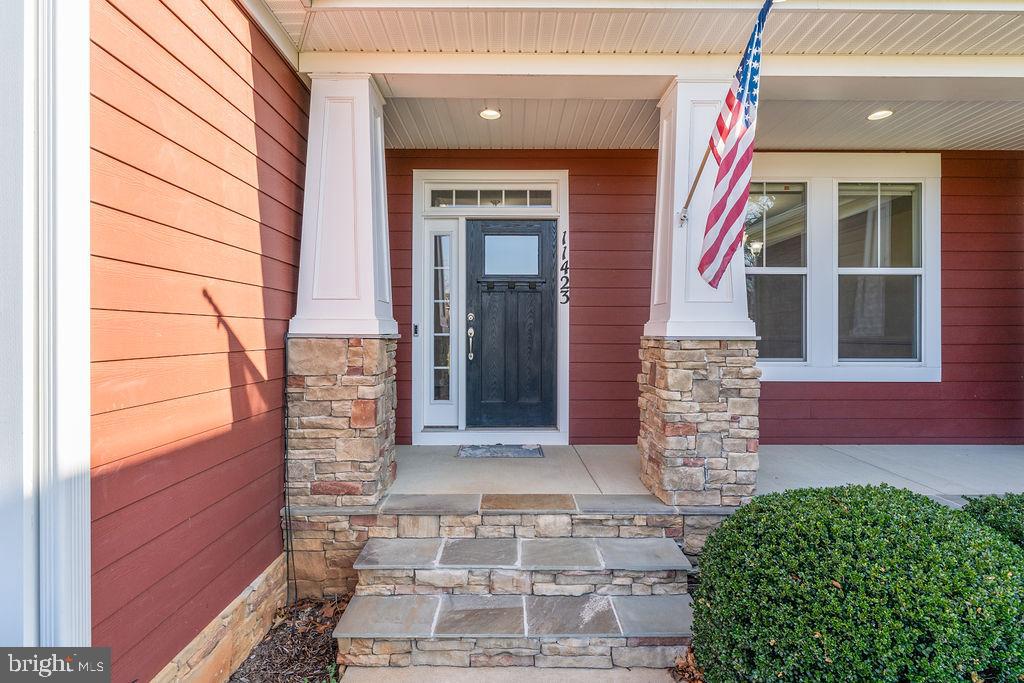 11423 BLUFFS RDG, SPOTSYLVANIA, Virginia 22551, 5 Bedrooms Bedrooms, ,4 BathroomsBathrooms,Residential,11423 BLUFFS RDG,VASP2031732 MLS # VASP2031732