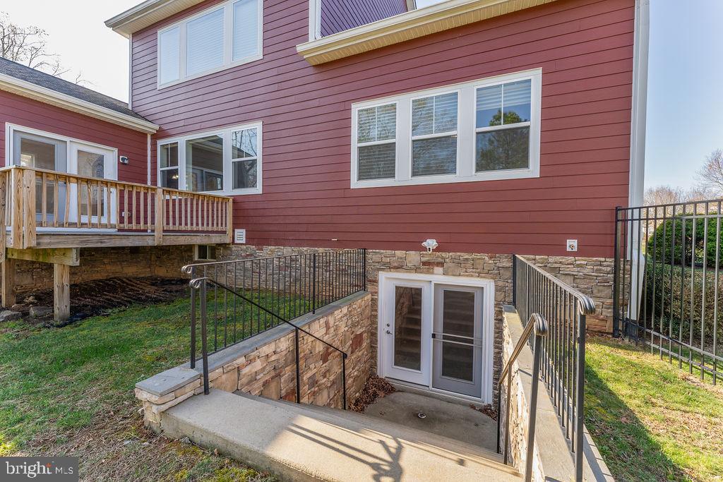 11423 BLUFFS RDG, SPOTSYLVANIA, Virginia 22551, 5 Bedrooms Bedrooms, ,4 BathroomsBathrooms,Residential,11423 BLUFFS RDG,VASP2031732 MLS # VASP2031732